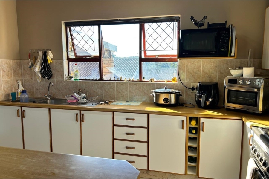 4 Bedroom Property for Sale in Dorchester Heights Eastern Cape